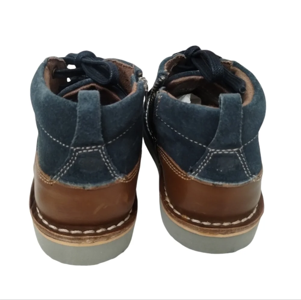 Florsheim Unisex-Child Navigator Dress‎ Casual Chukka Boot Child Kids size 11M •